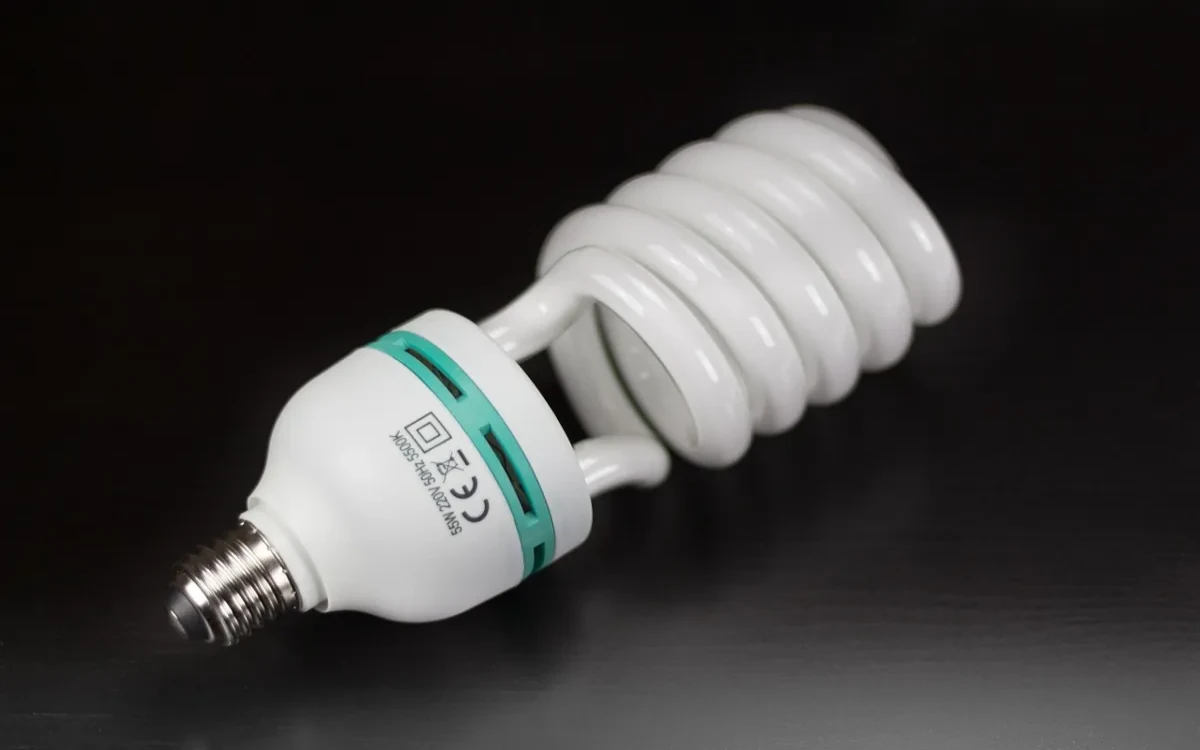 Пестене на енергия с LED осветление: как работи?